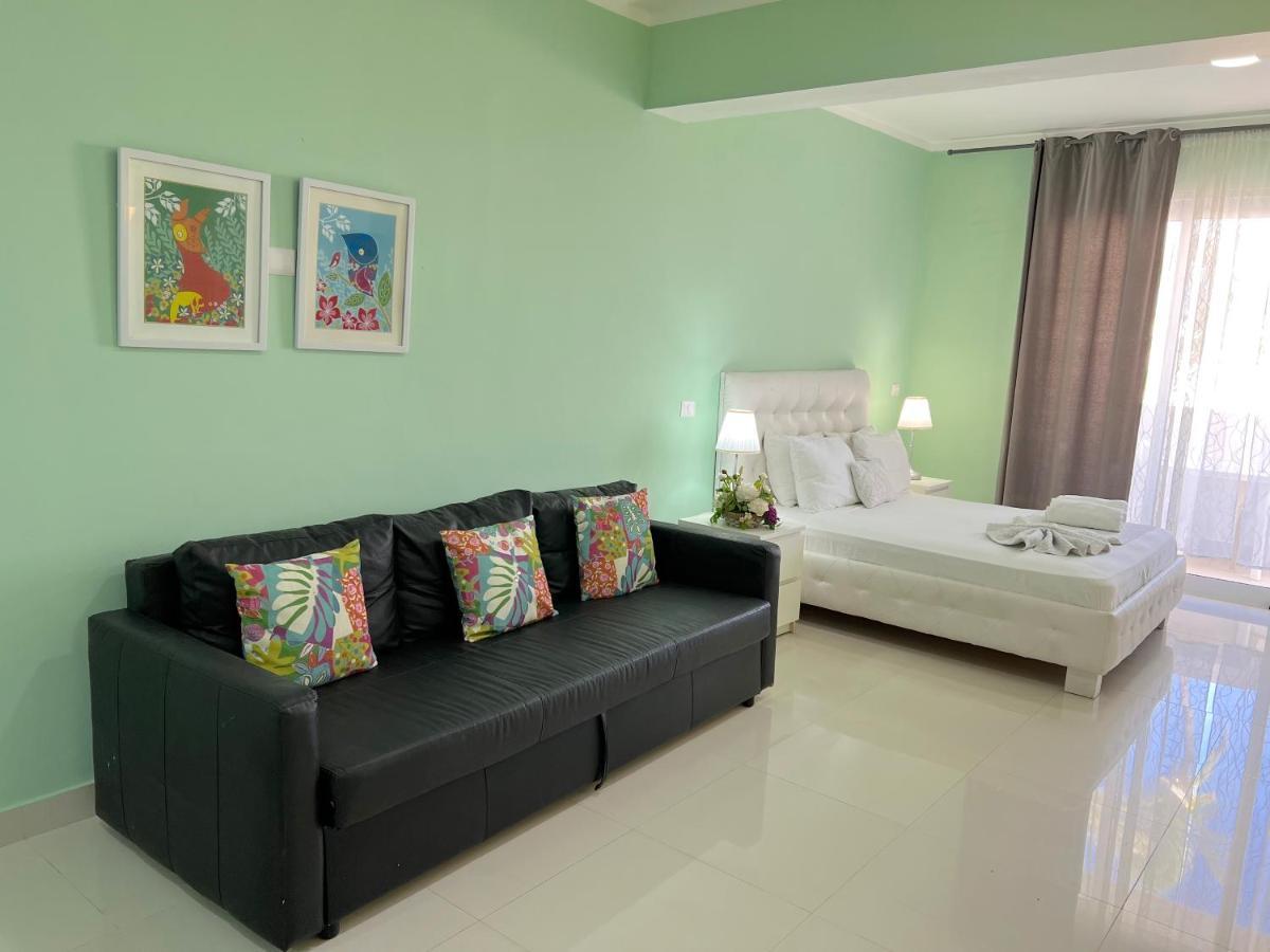 Vacation Studios With Rooftop Pool, Beach Club, Spa, Restaurants - Ducassi Collection - Playa Los Corales ปุนตากานา ภายนอก รูปภาพ